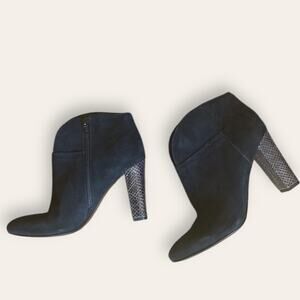 Nine West Black Suede Almond Toe Ankle Bootie Size 6.5 M NWOB